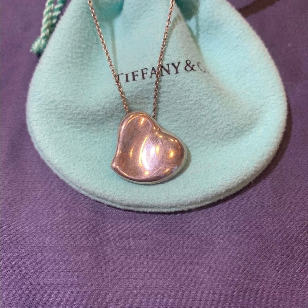 Tiffany & co full heart pendant 20mm